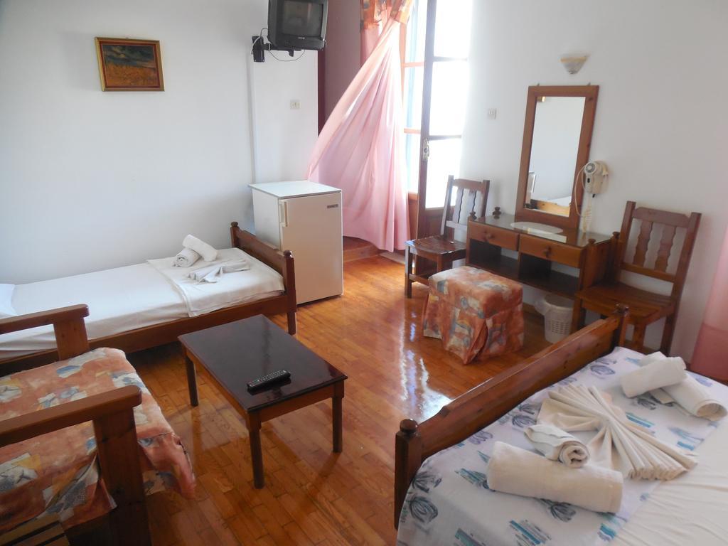 סקופלוס טאון Adonis Rooms מראה חיצוני תמונה